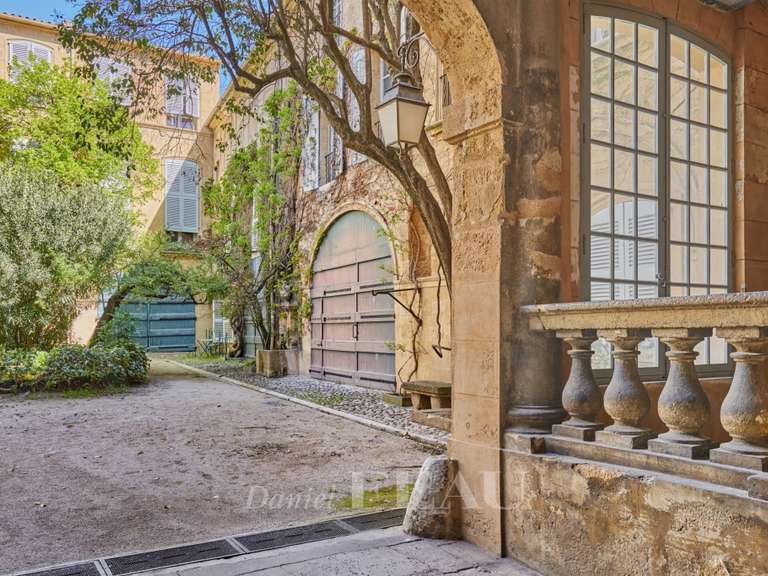Appartement Aix-en-Provence - 2 chambres - 116m²