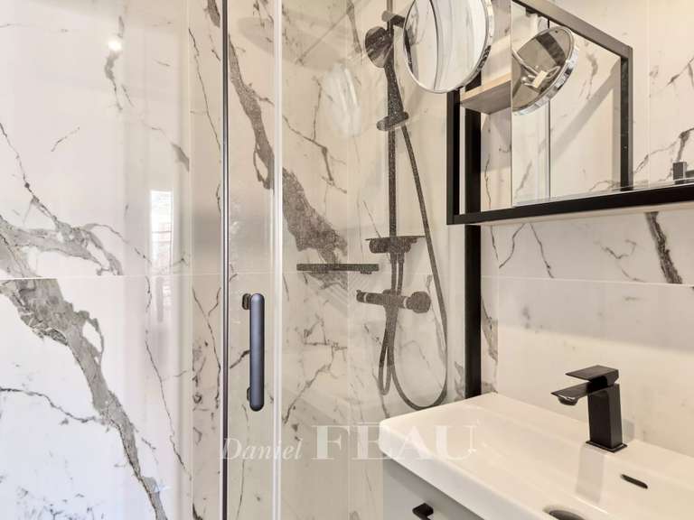 Appartement Paris 7e - 2 chambres - 90m²
