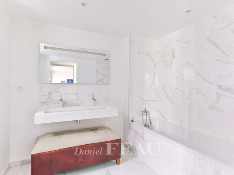 Appartement Paris 7e - 4 chambres - 159m²