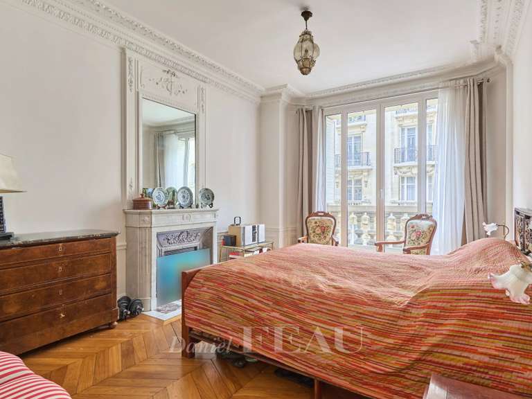Apartment Paris 16e - 4 bedrooms - 181m²