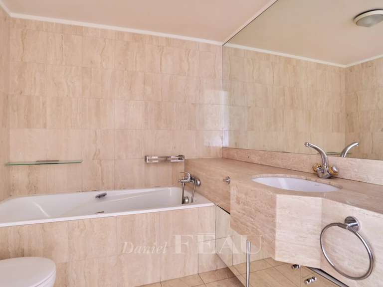 Appartement Paris 16e - 4 chambres - 291m²