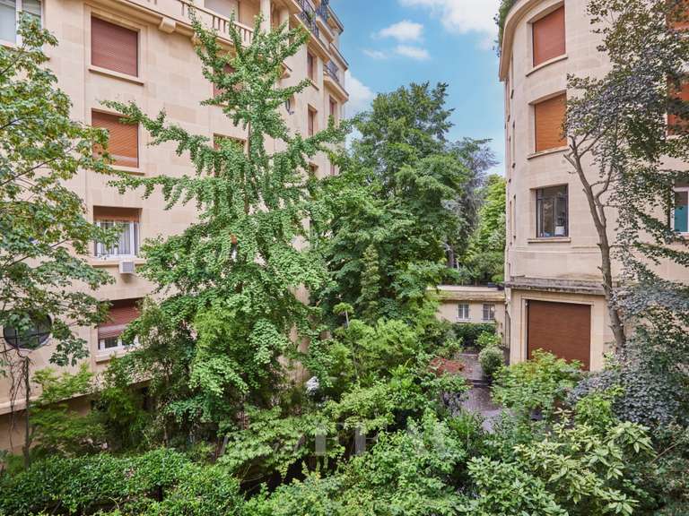 Appartement Paris 16e - 4 chambres - 291m²