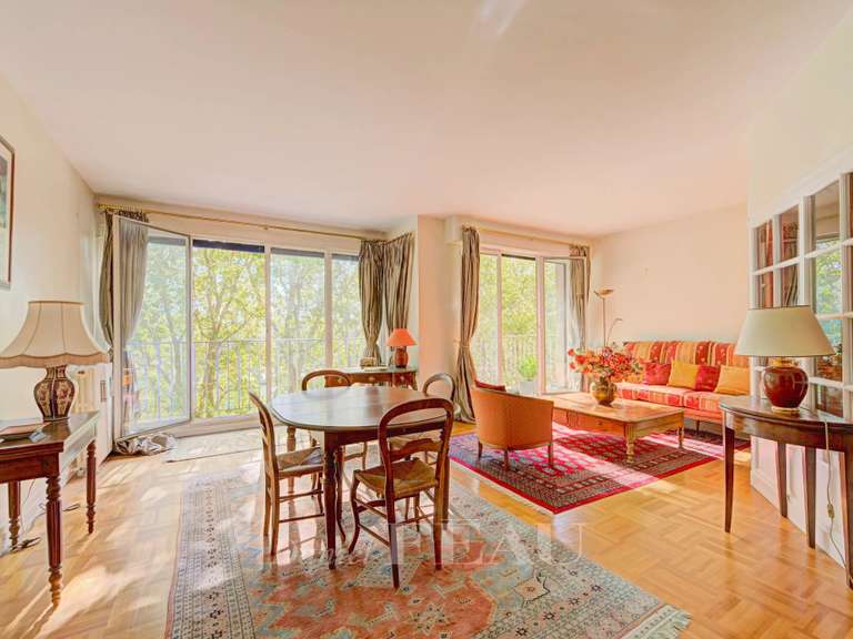 Appartement Paris 16e - 2 chambres - 120m²