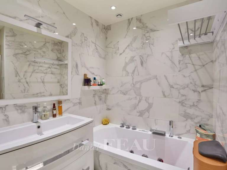 Appartement Paris 16e - 2 chambres - 58m²