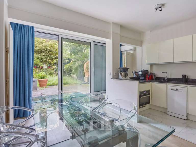 Appartement Paris 16e - 2 chambres - 58m²