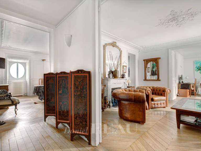 Appartement Paris 16e - 3 chambres - 131m²
