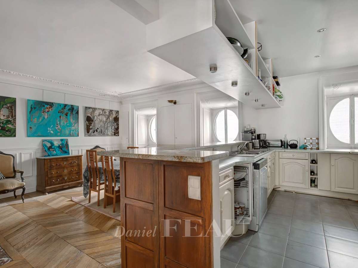 Apartment Paris 16e