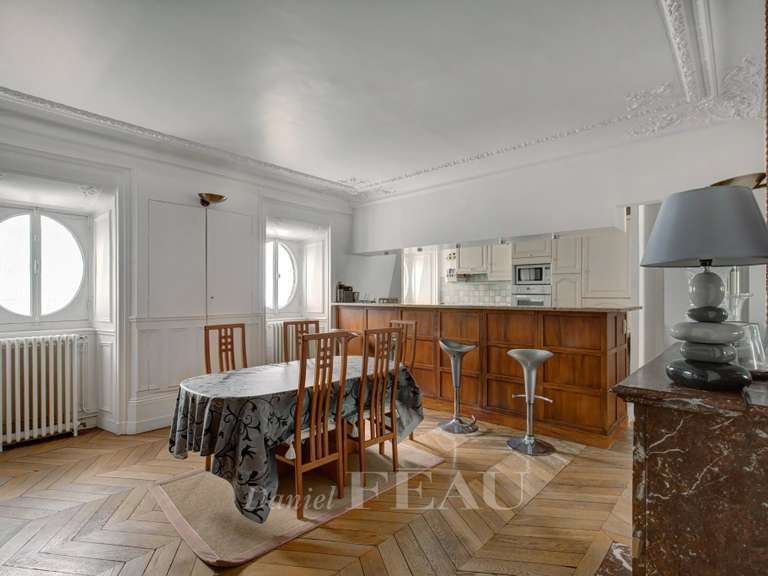 Appartement Paris 16e - 3 chambres - 131m²