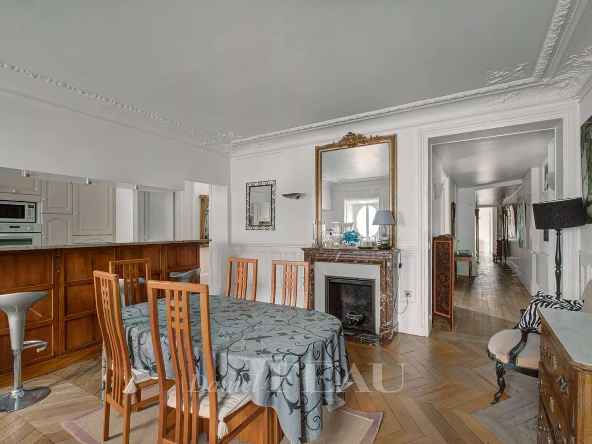 Apartment Paris 16e