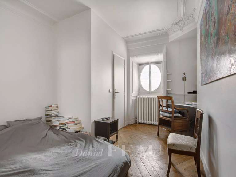 Appartement Paris 16e - 3 chambres - 131m²