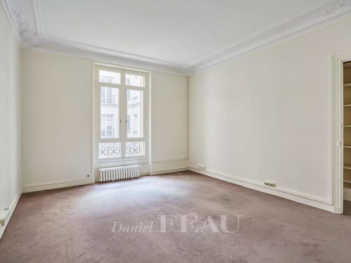 Apartment Paris 16e