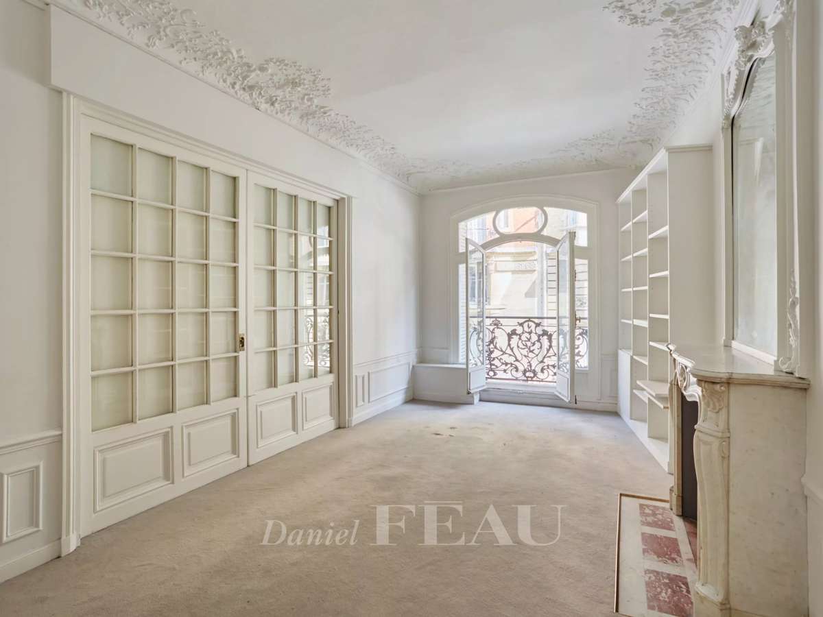 Apartment Paris 16e