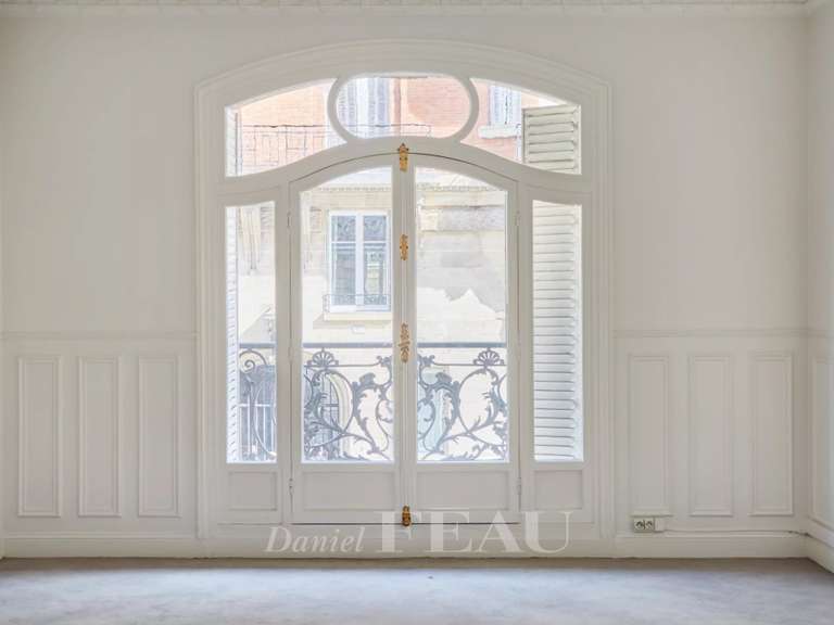 Appartement Paris 16e - 5 chambres - 269m²
