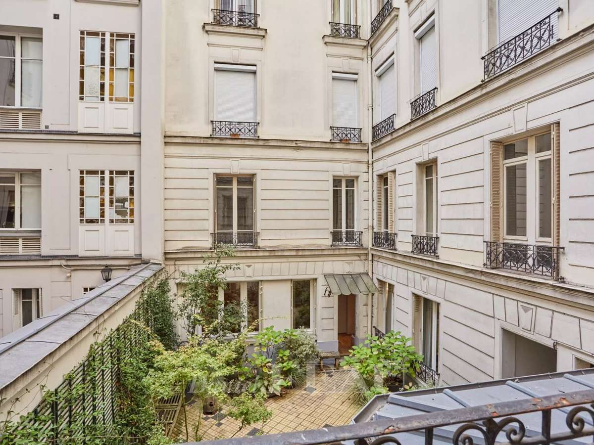 Apartment Paris 16e