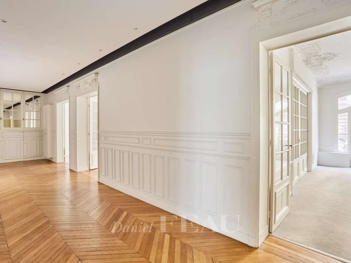 Apartment Paris 16e