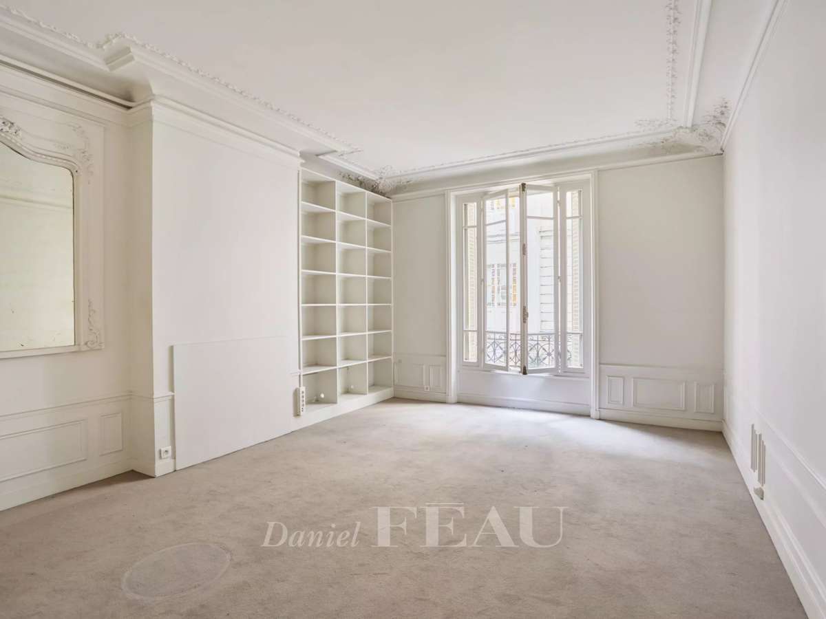 Apartment Paris 16e
