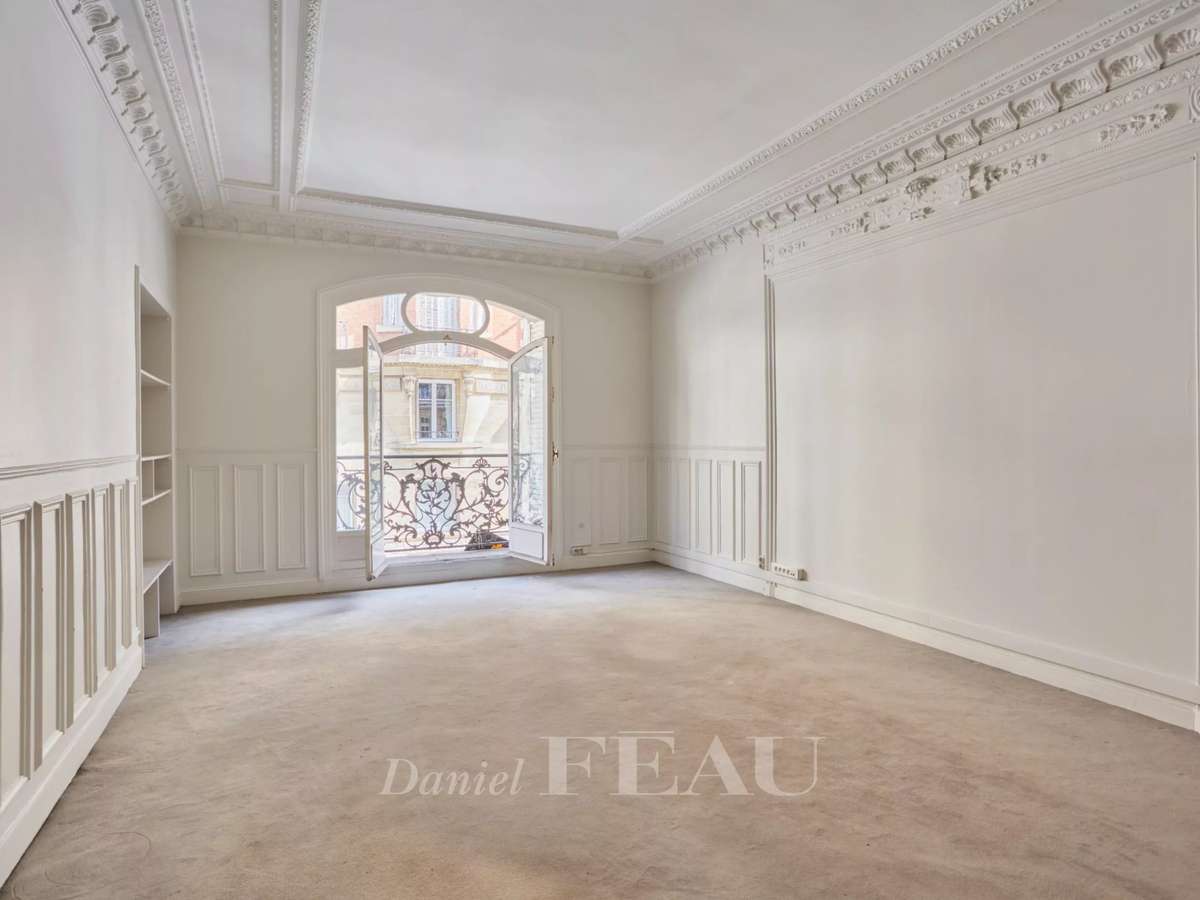 Apartment Paris 16e