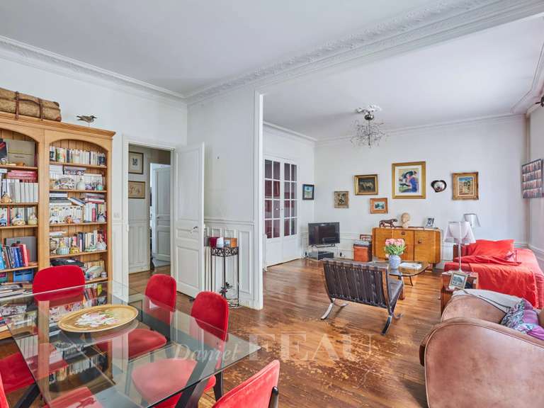 Appartement Paris 16e - 2 chambres - 78m²