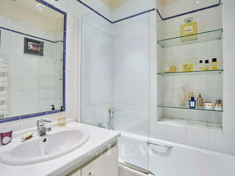 Appartement Paris 16e - 2 chambres - 78m²