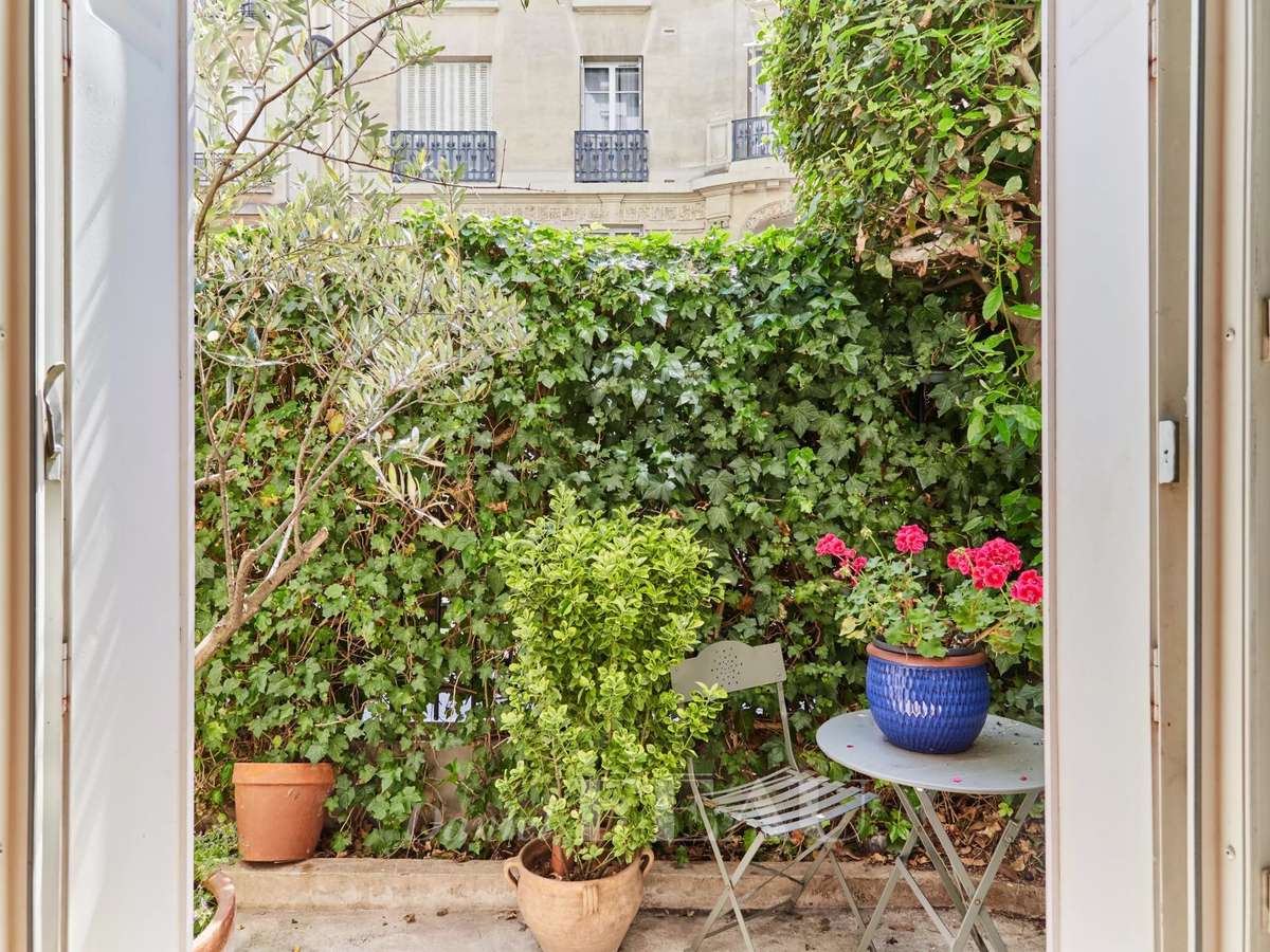 Apartment Paris 16e