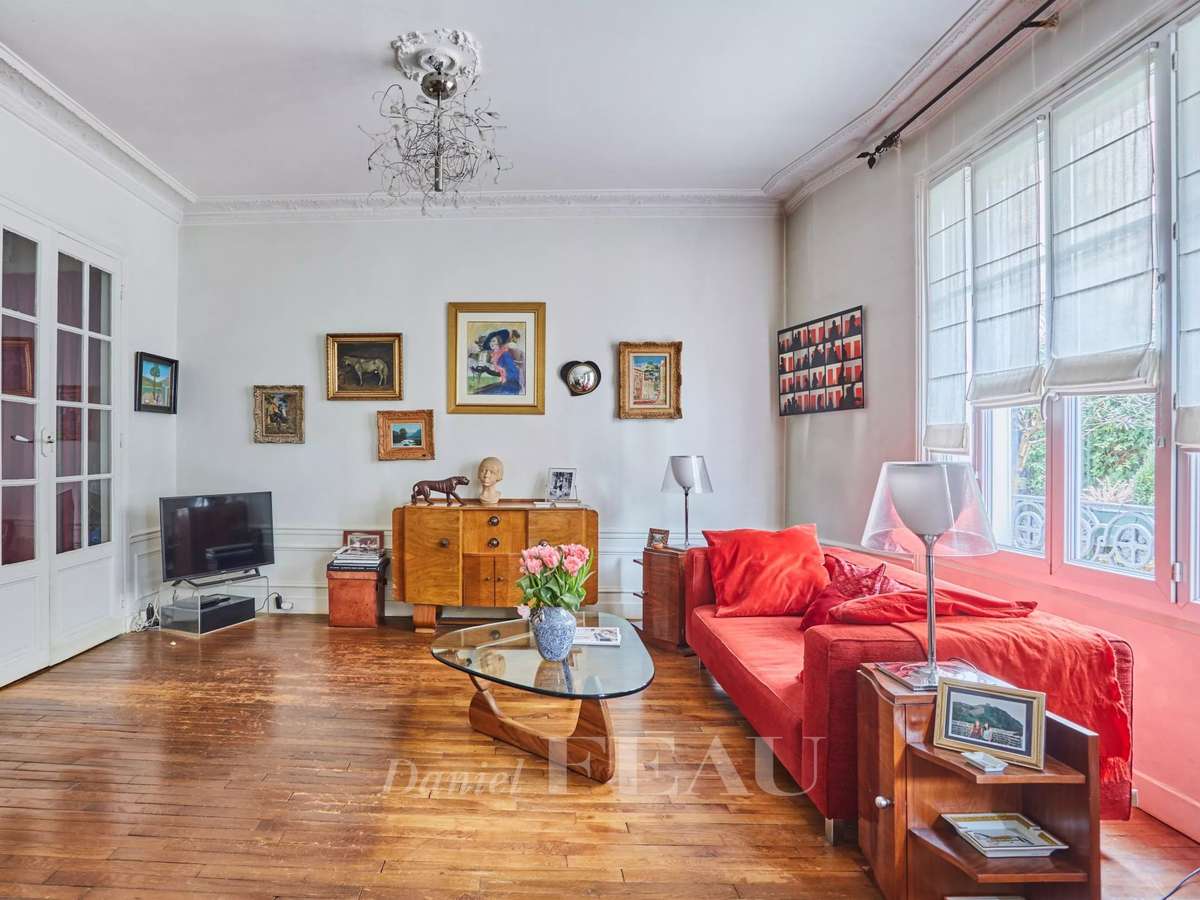 Apartment Paris 16e