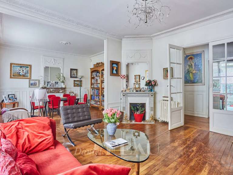 Appartement Paris 16e - 2 chambres - 78m²