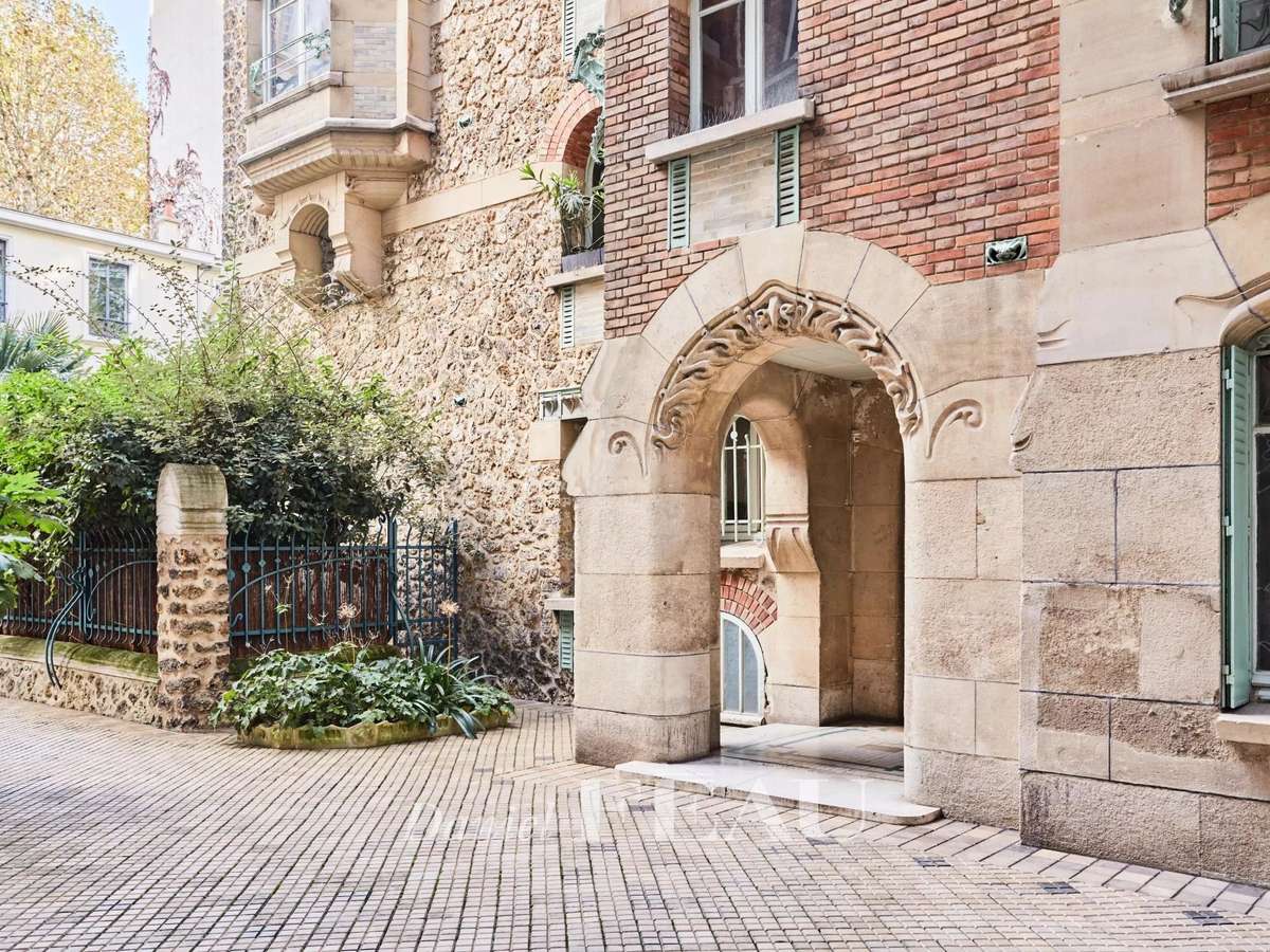 Apartment Paris 16e