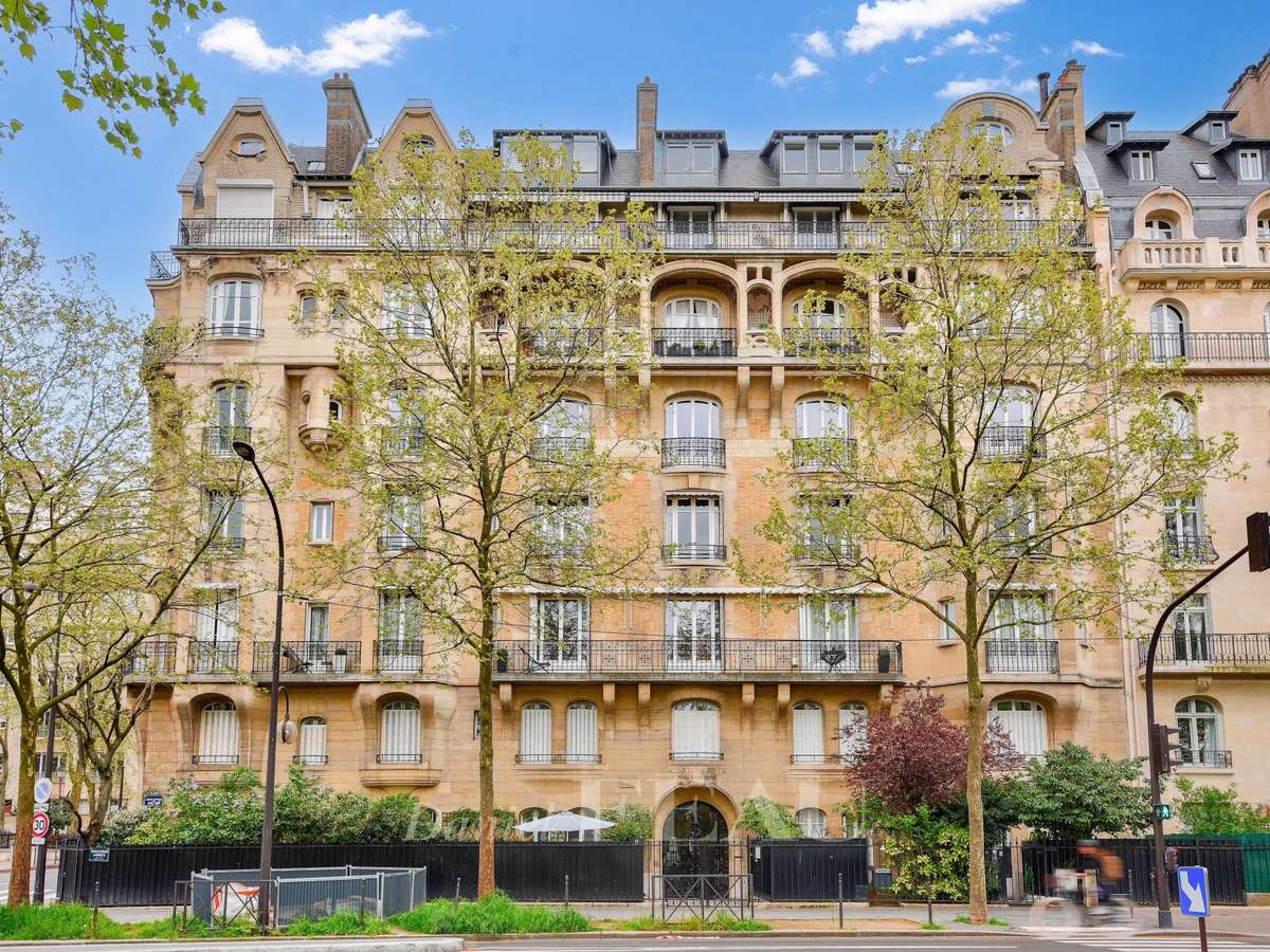 Apartment Paris 16e