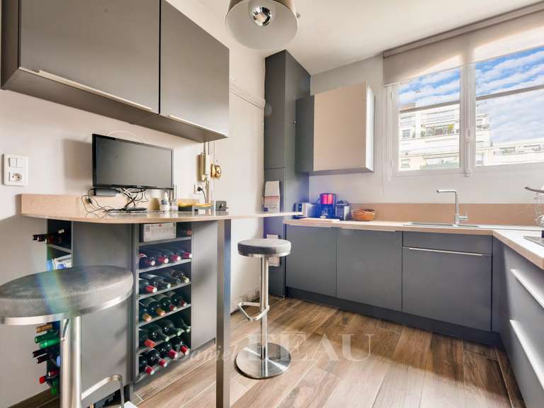 Apartment Paris 16e - 4 bedrooms - 139m²