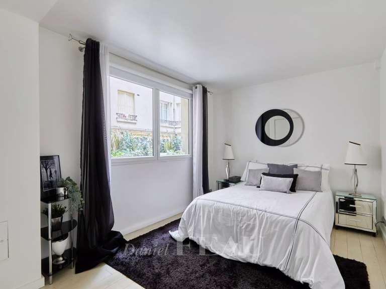 Appartement Paris 16e - 2 chambres - 105m²