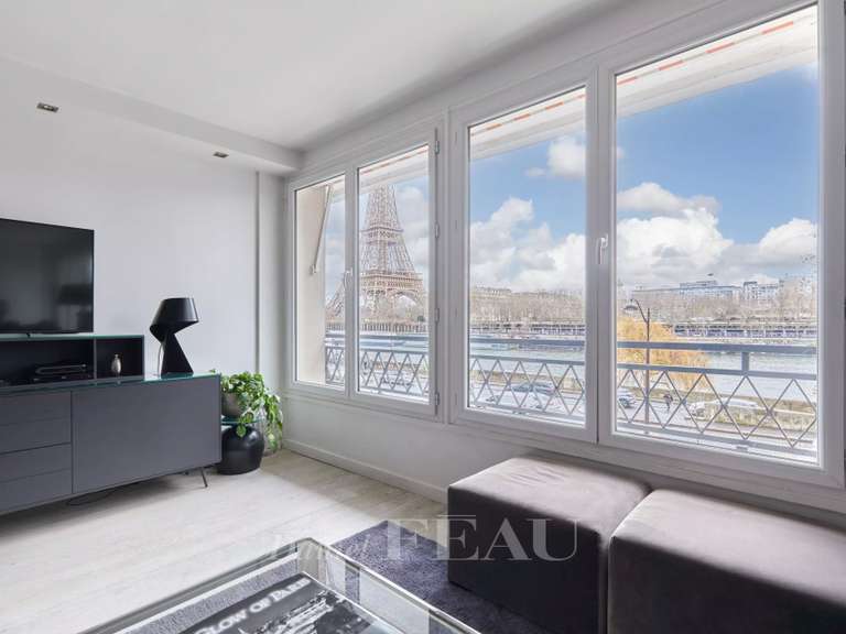 Appartement Paris 16e - 2 chambres - 105m²
