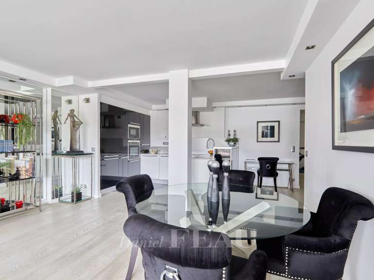 Apartment Paris 16e - 2 bedrooms - 105m²
