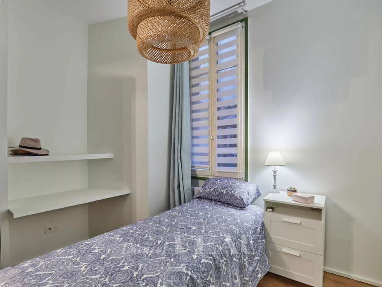 Appartement Paris 16e - 4 chambres - 171m²