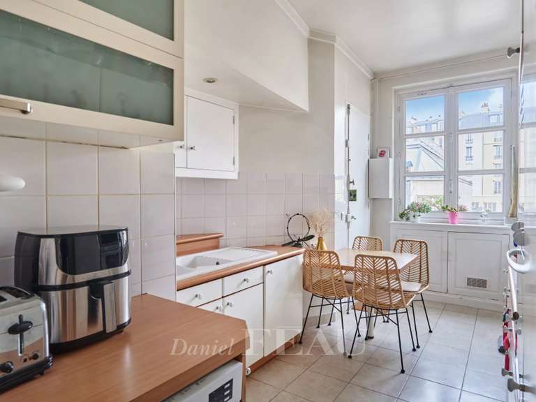 Appartement Paris 16e - 3 chambres - 136m²