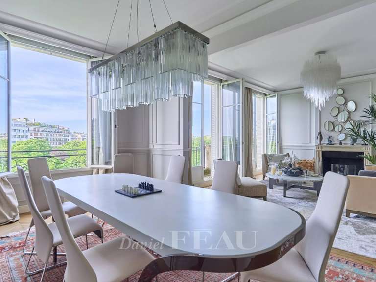 Apartment Paris 16e - 4 bedrooms - 212m²