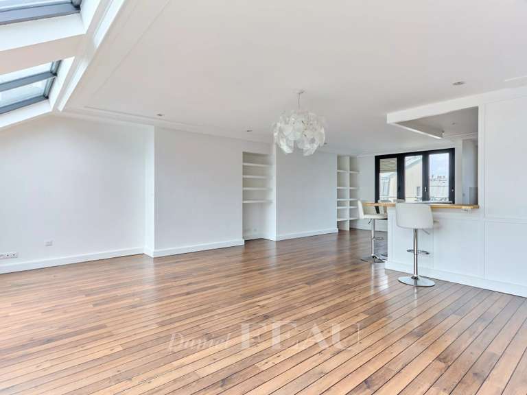 Appartement Paris 16e - 3 chambres - 154m²