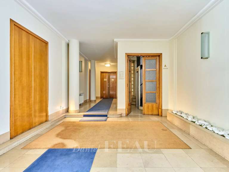 Appartement Paris 16e - 2 chambres - 94m²