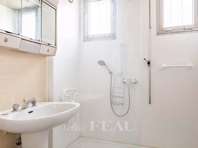 Apartment Neuilly-sur-Seine - 5 bedrooms - 218m²