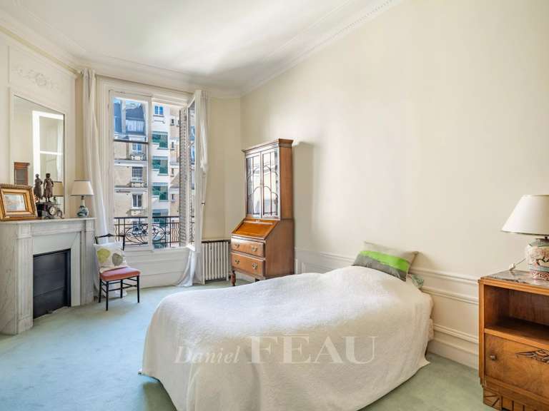 Appartement Neuilly-sur-Seine - 3 chambres - 151m²