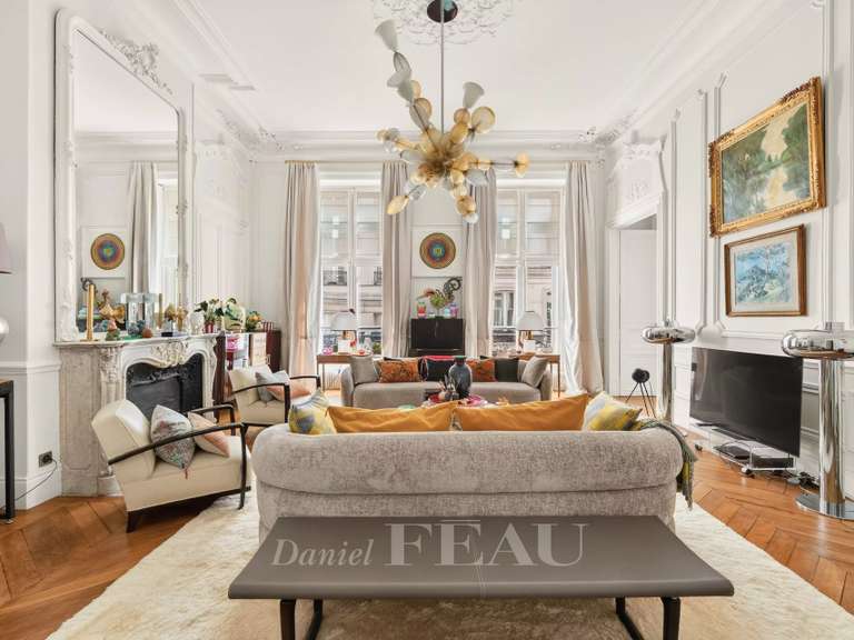 Appartement Paris 1er - 2 chambres - 146m²