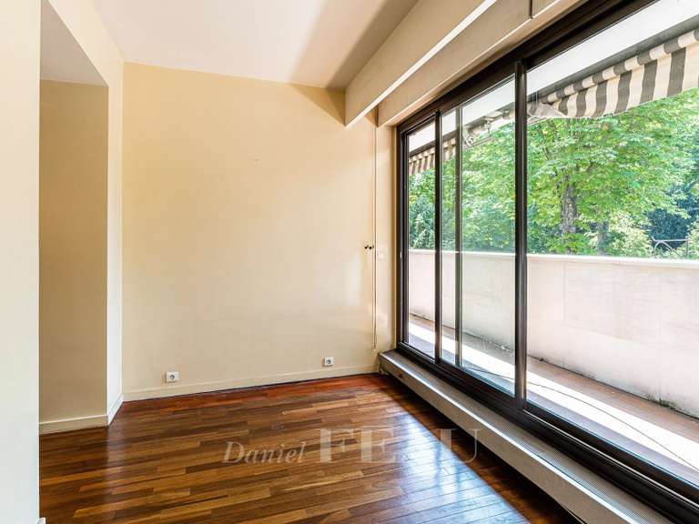 Apartment Neuilly-sur-Seine - 5 bedrooms - 243m²