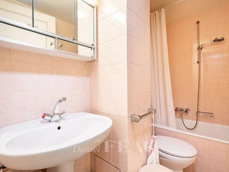Appartement Neuilly-sur-Seine - 2 chambres - 120m²