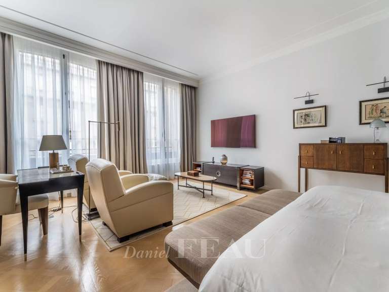 Apartment Neuilly-sur-Seine - 3 bedrooms - 380m²