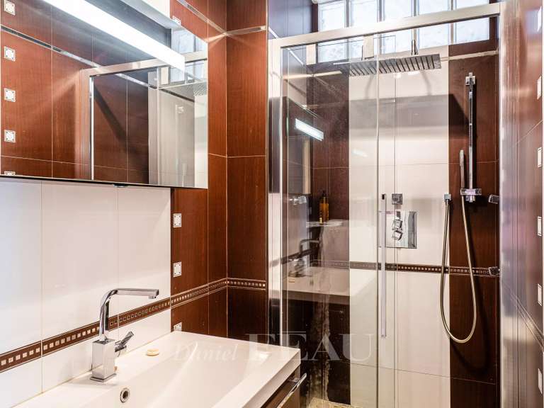 Apartment Neuilly-sur-Seine - 4 bedrooms - 173m²