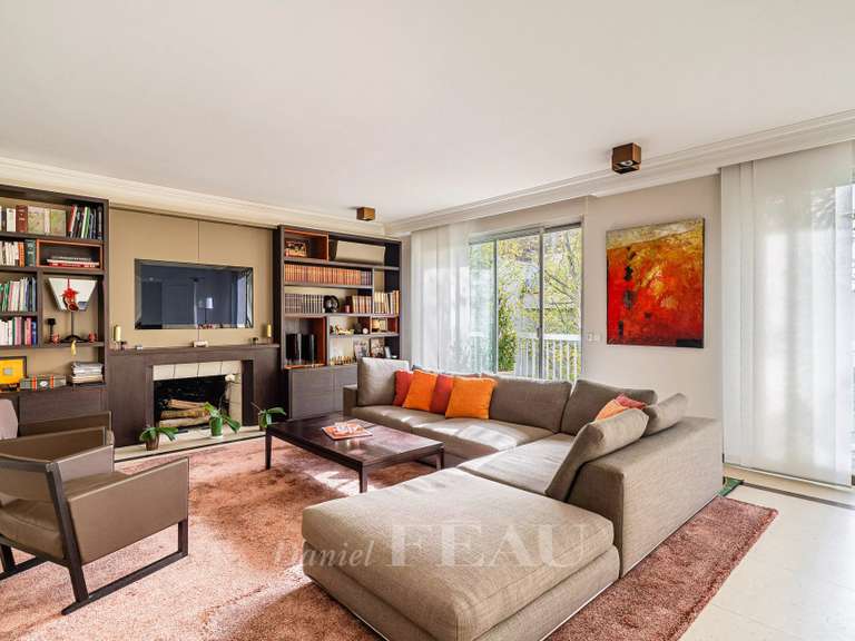 Apartment Neuilly-sur-Seine - 4 bedrooms - 173m²