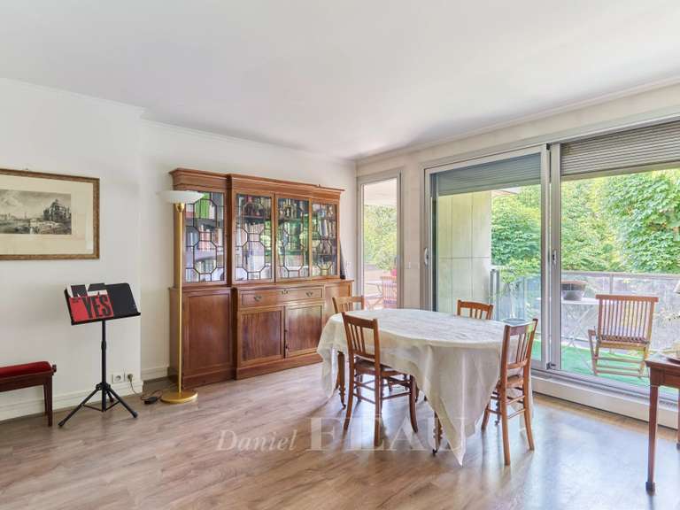 Apartment Neuilly-sur-Seine - 3 bedrooms - 116m²