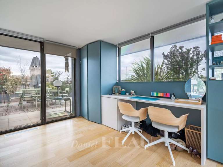 Apartment Neuilly-sur-Seine - 2 bedrooms - 128m²