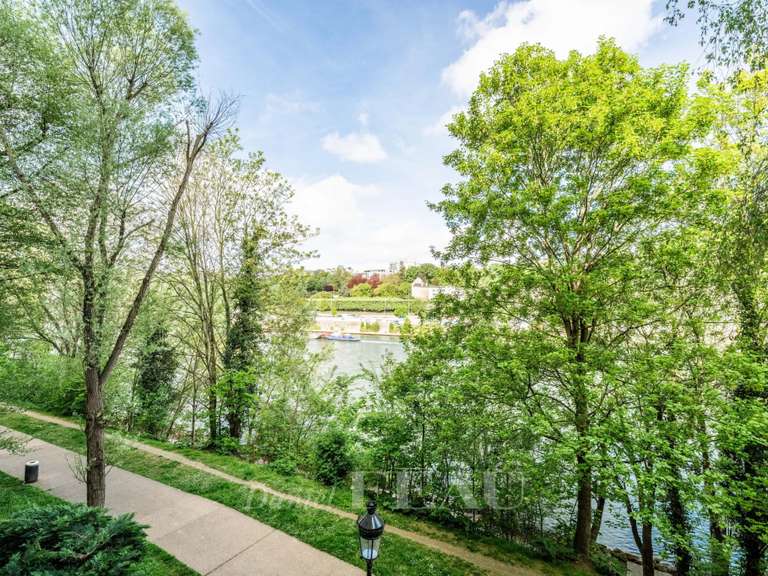 Apartment Neuilly-sur-Seine - 2 bedrooms - 78m²