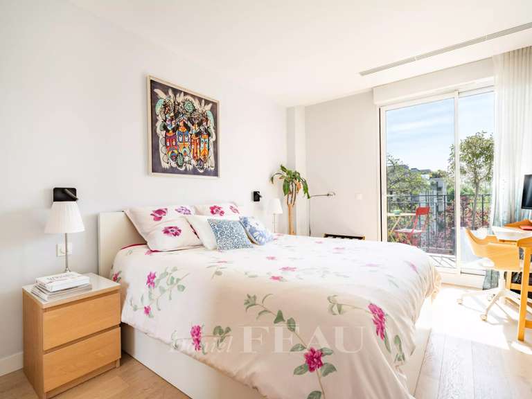 Apartment Neuilly-sur-Seine - 5 bedrooms - 200m²