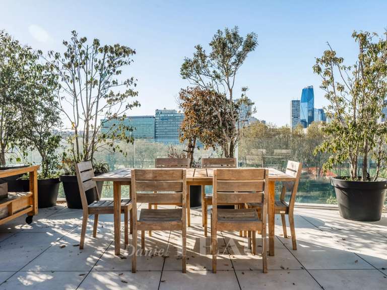 Apartment Neuilly-sur-Seine - 3 bedrooms - 208m²